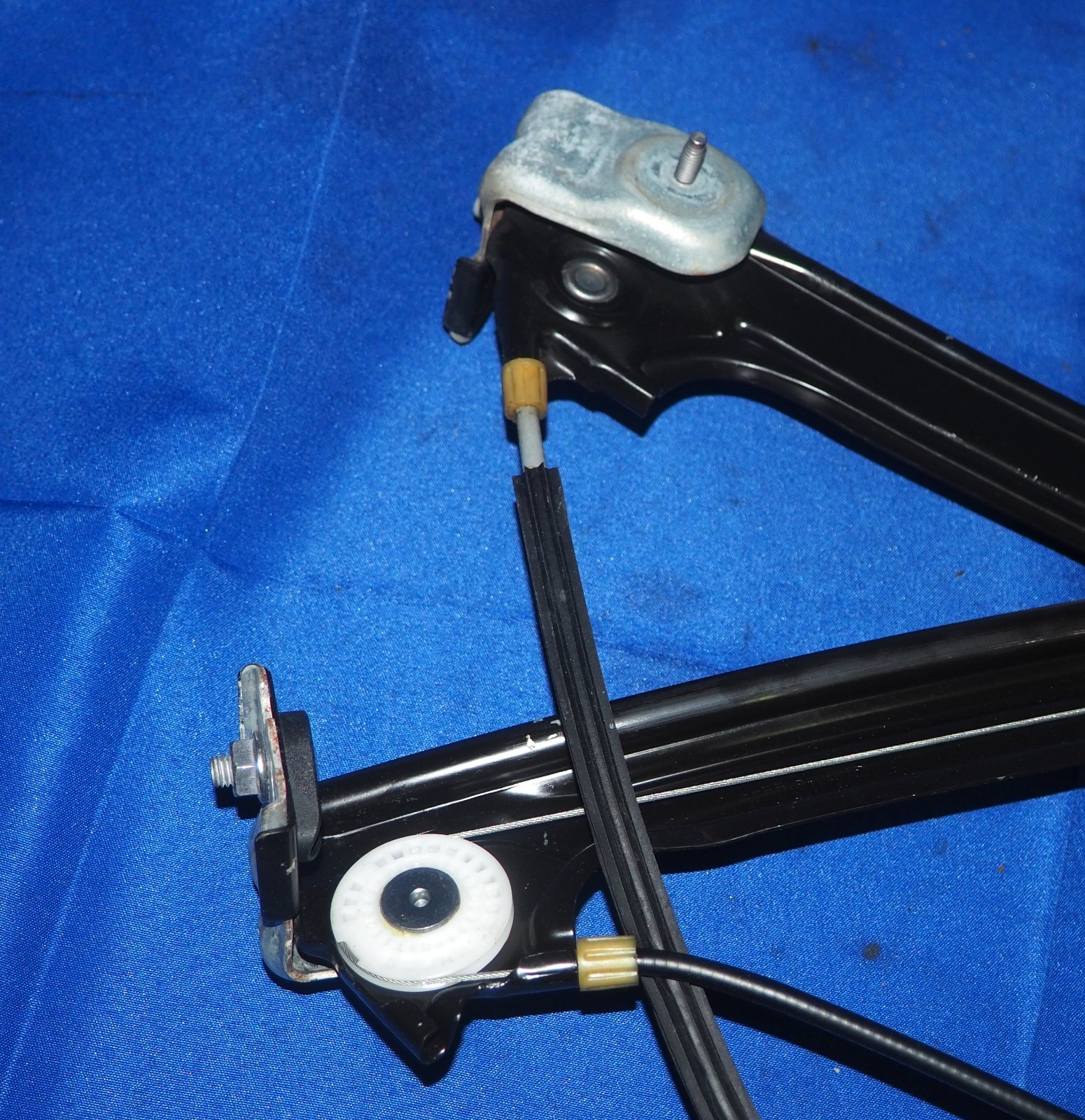 2014-2023 Maserati Ghibli Quattroporte Front Right Door Window Regulator Motor