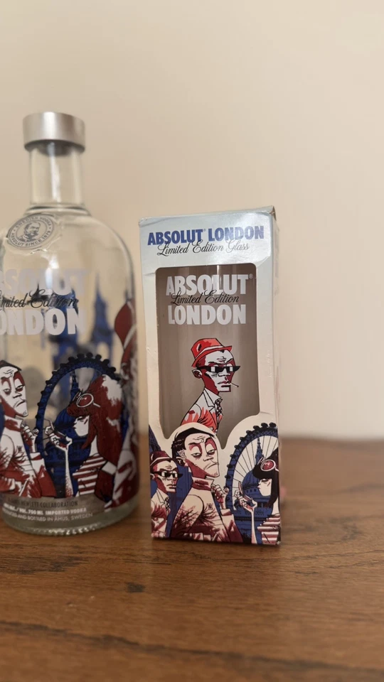 Absolut London Limited Edition Bottle & Glass Set, A Jamie Hewlett Collaboration - Image 3 of 4