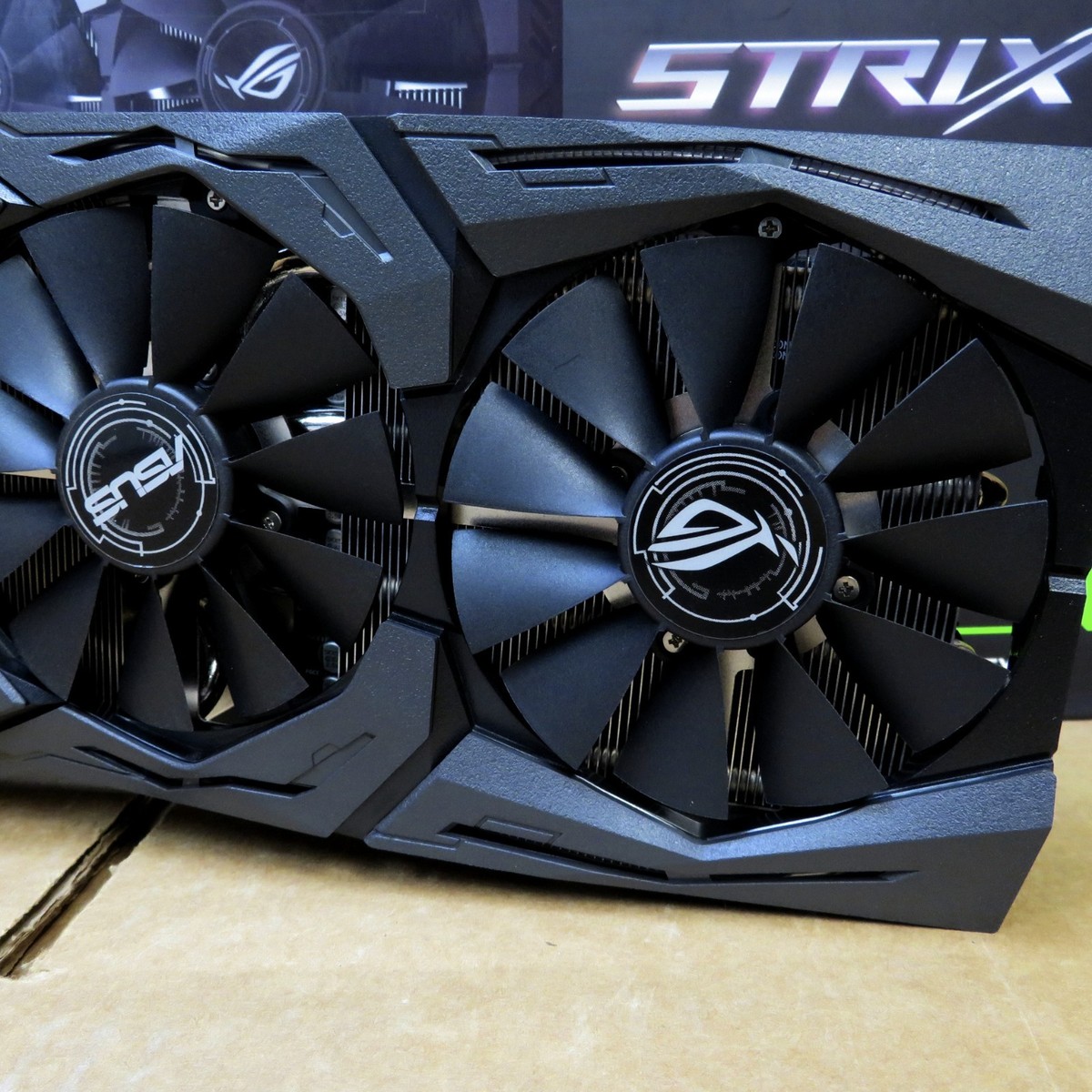 ASUS GeForce GTX 1070 ROG STRIX Graphics Card w/8GB GDDR5 and