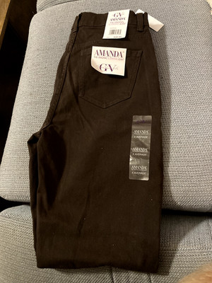 Gloria Vanderbilt Amanda jeans, New with tags, Size 4 , Color; Coffee Roast