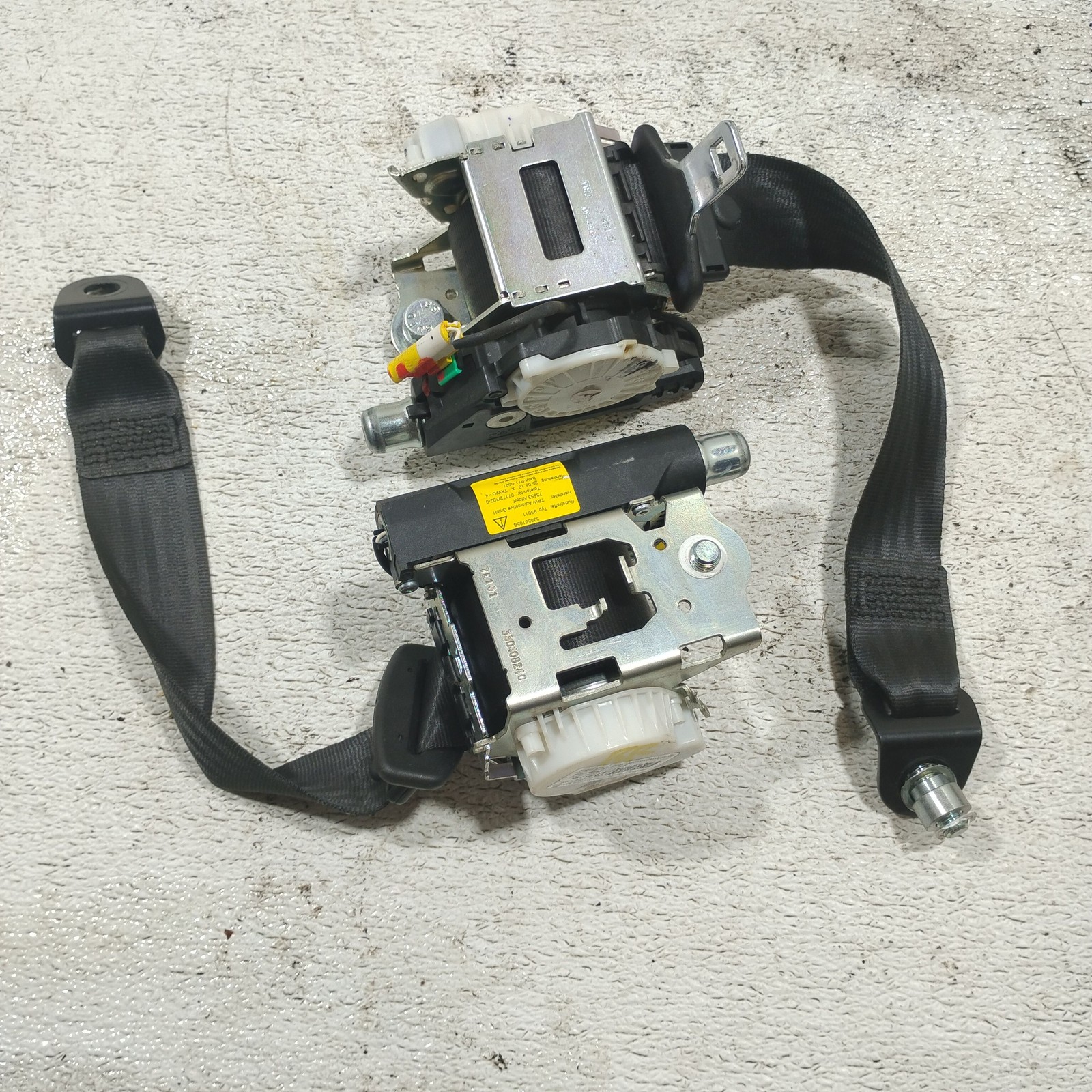 Maserati GranTurismo 2007-2019 Rear Right Seat belt sets Set