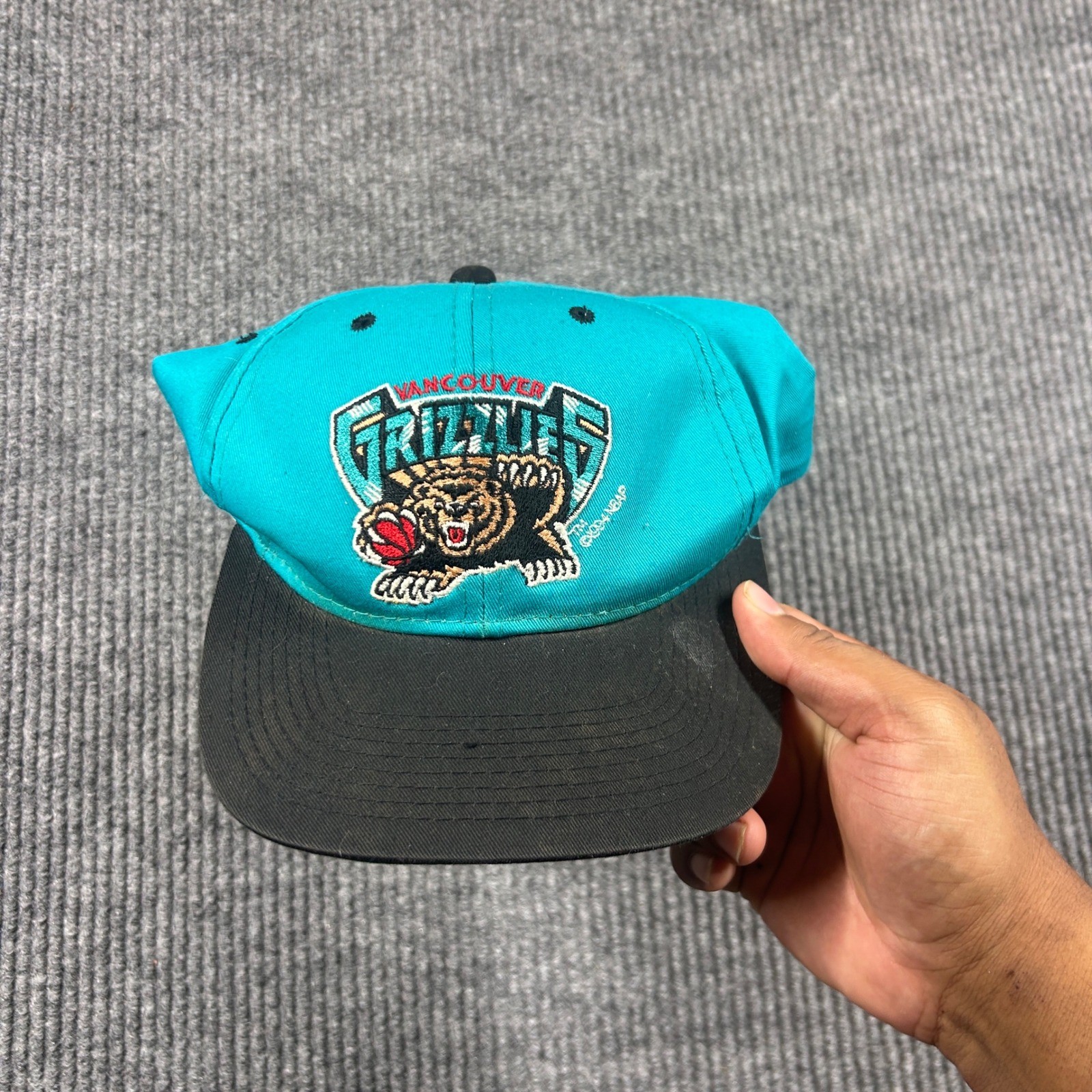 Vintage Vancouver Grizzlies NBA Snapback Hat Sports Specialties Teal Black Cap