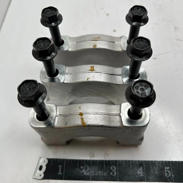 Tapas de cojinete principal del cigüeñal Honda Goldwing GL1000 1975-1979 con pernos Foto 3 de 4