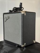 Fender Rumble 15 - Bassgitarrenverstärker - ...