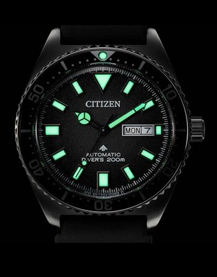 【新品】CITIZEN プロマスター 200m 自動巻き NY0121-09X 楽天市場】CITIZEN NY0121-09X シチズン プロマスター 自動巻 オートマ
