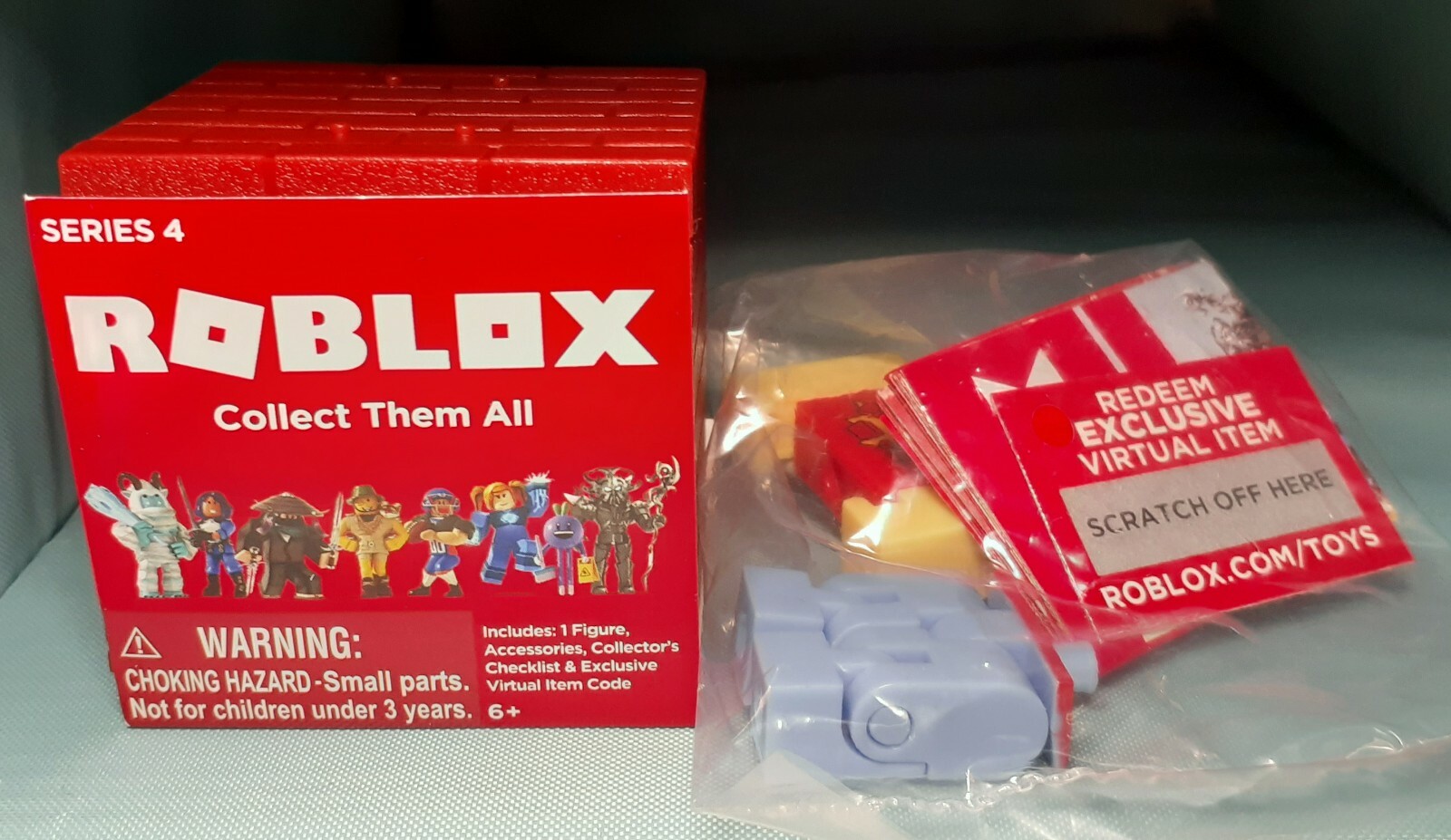 Natural Disaster Survivor Roblox Mini Figure With Virtual Game Code Series 4 - 