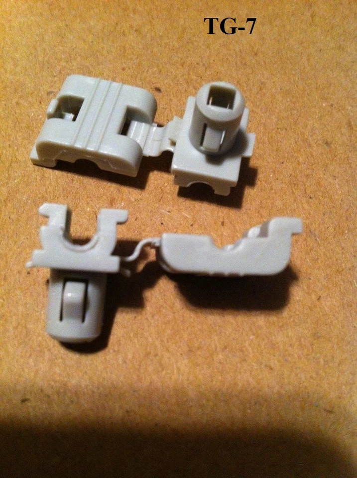 ЗАЖИМЫ ДЛЯ ЗАДНЕЙ ДВЕРИ AVALANCHE YUKON ЭСКАЛАДА 2002 - 2006 GM 88936987 TG-7 - Изображение 2 из 4