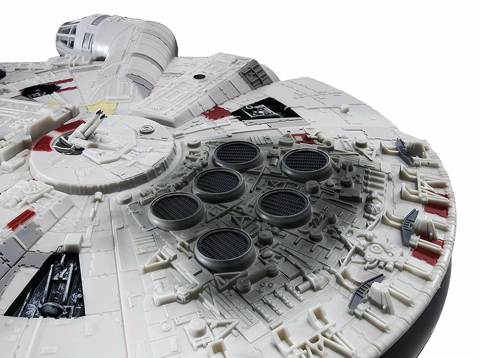 Revell Star Wars Millennium Falcon Snap 1:72 Scale 1822 Plastic Model Kit - Image 2 of 4