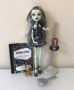 monster high original frankie stein doll