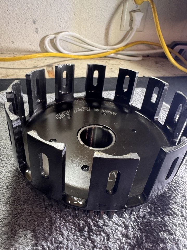 Cesta de embrague a prueba de billetes Hinson para Yamaha YZ125 1994-2004 Foto 3 de 4