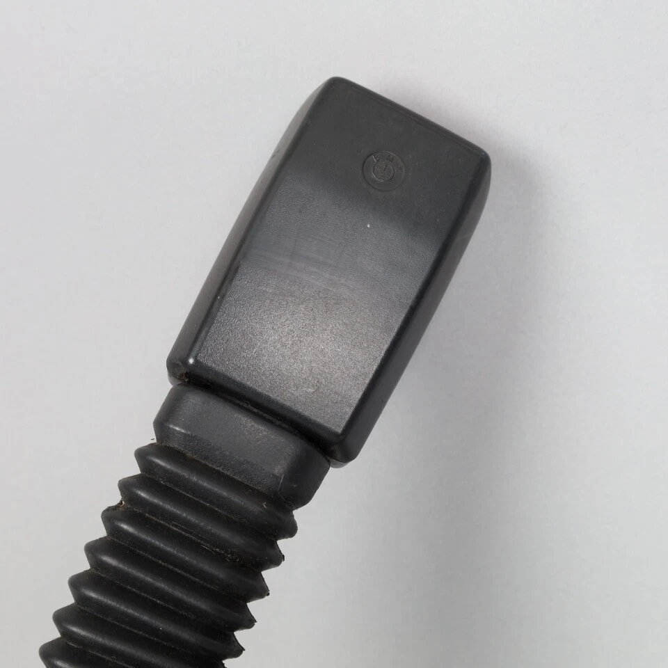 1998-2002 BMW Z3 Left Seat Belt Buckle 72118413887 OEM Used - Imagem 2 de 4