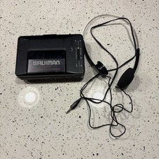 Sony Walkman Fm/am Radio Cassette Player WM-F2015 PARTS OR REPAIR