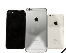 Lot of 3 Apple iPhones 5c 6 Plus 7 Power On Carrier Status Unknown