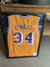 Los Angeles Lakers Collecting and Fan Guide 90