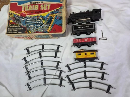 Vintage Marx Lines Tin Wind-up Train Set Union Pacific Pressed Metal Key P14