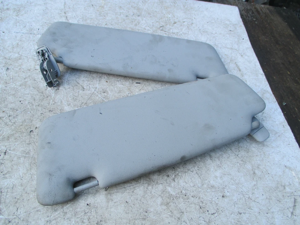 JUEGO PARASOL DELANTERO IZQUIERDO + DERECHO AUDI A1 8X 2015 PAR Foto 4 de 4