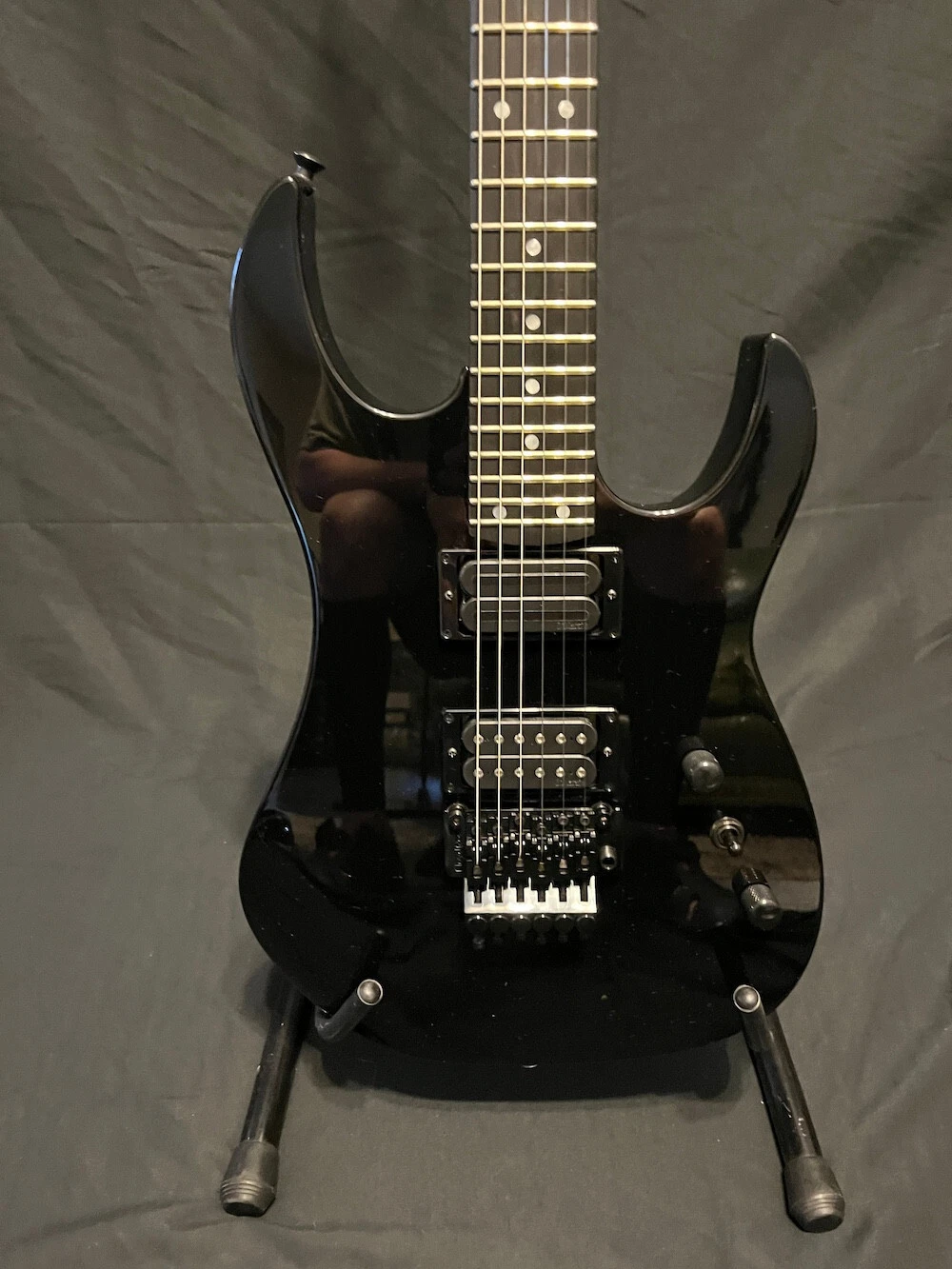 Picture 5 of 24