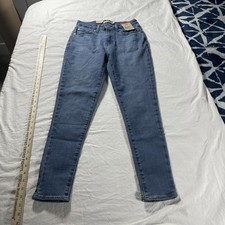 Levi s 721 High Rise Skinny Jeans Size 27x28 Denim NWT Women s Red Tab