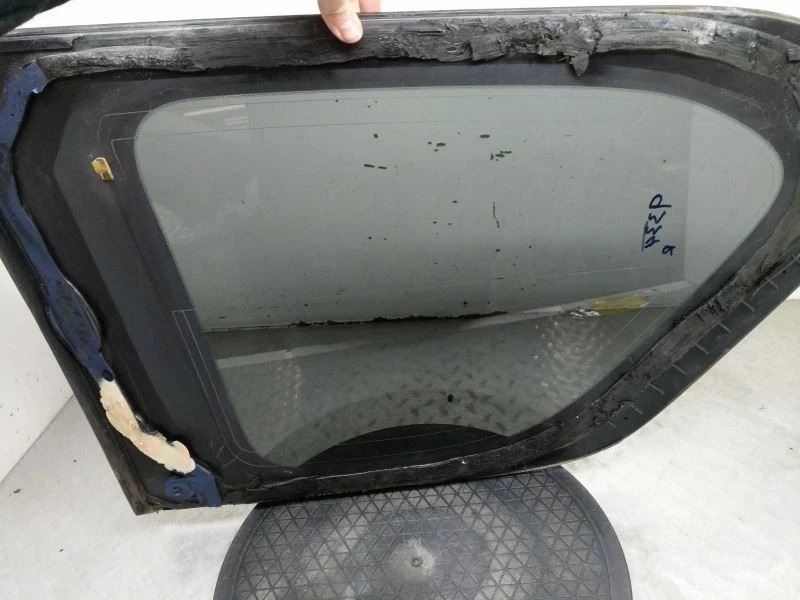 (LOCAL PICKUP ONLY) Passenger Quarter Glass Privacy Tint Fits 14-23 INFINITI QX8 - Image 2 of 4