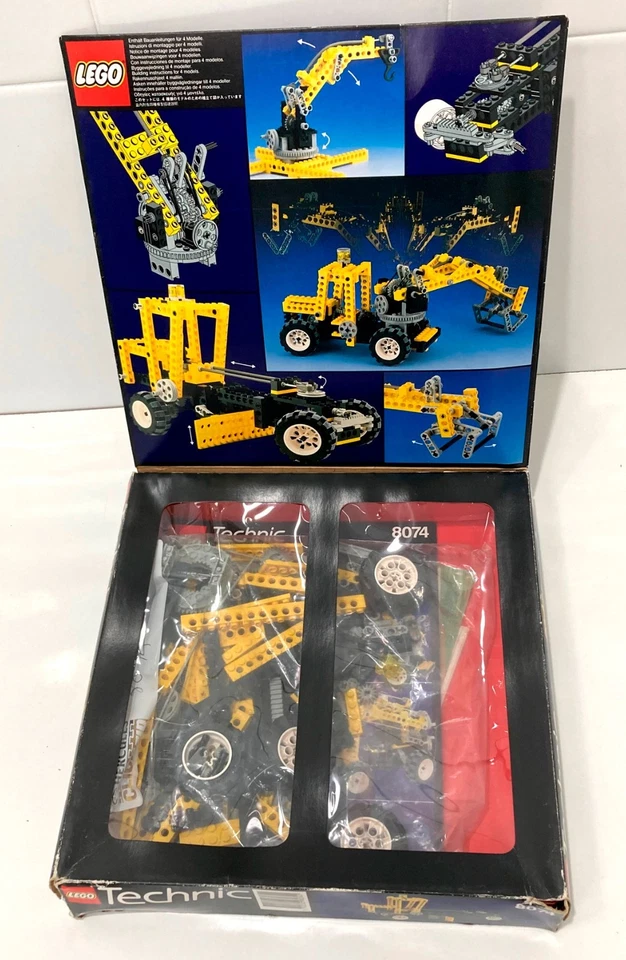 Lego Technic No. 8074 'Universal Set with Flex System ' (1991) with instructions - Image 4 of 4