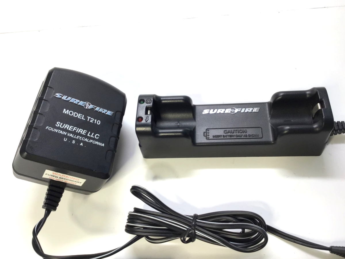 SUREFIRE 8NX GWOT RECHARGABLE FLASHLIGHT - WITH CHARGER - NO