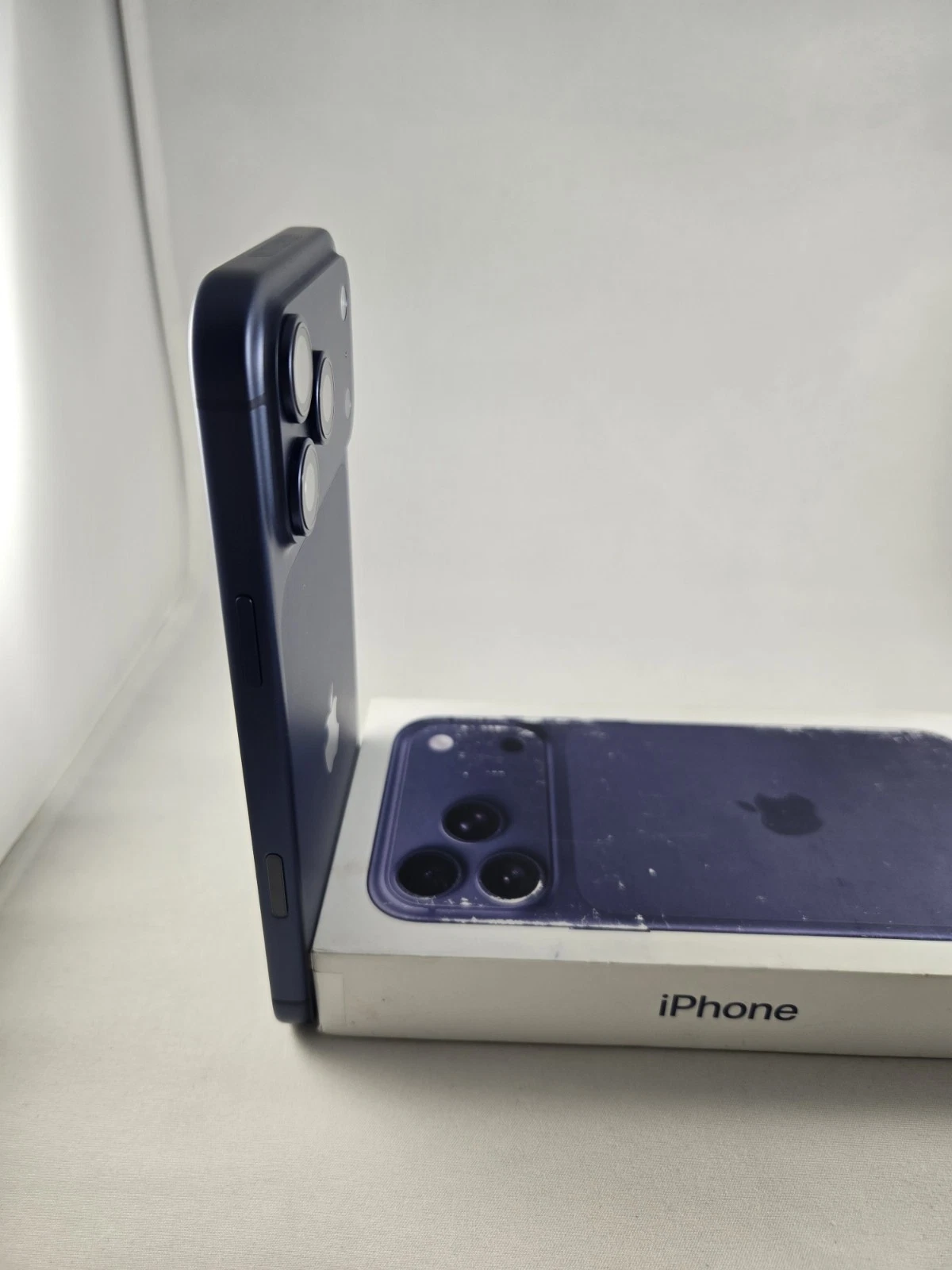 iPhone 17 Pro Max 256GB Deep Blue — Open Box (AT&T Locked) thumbnail 9