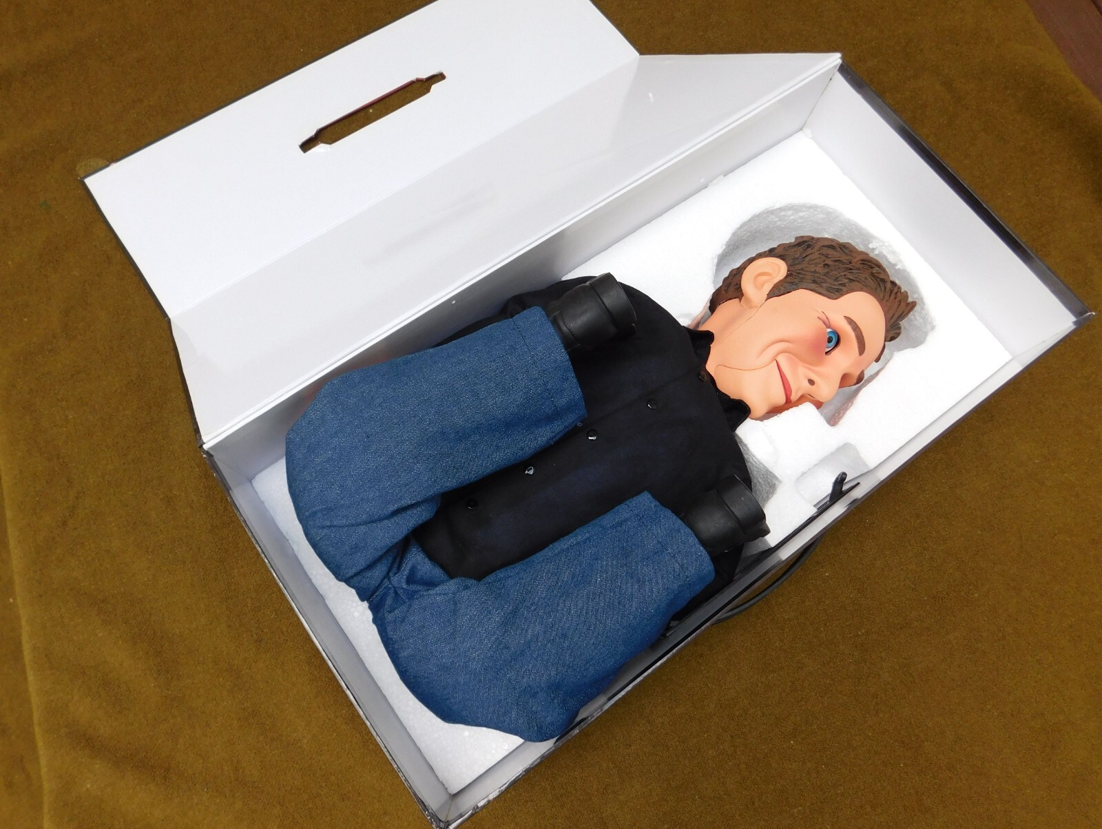 2011 NECA JEFF DUNHAM LITTLE JEFF VENTRILOQUIST DUMMY IN BOX WITH DVD