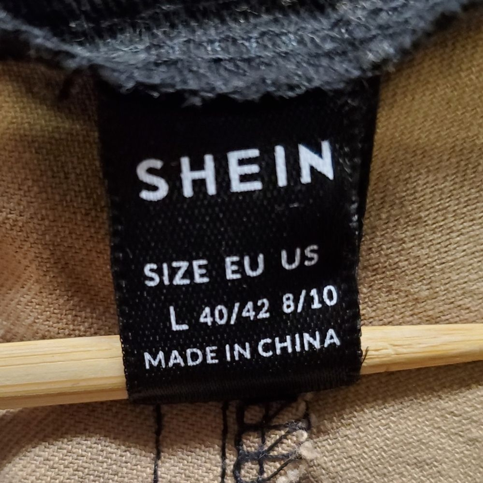 Shein Patchwork Stringy Pants Jeans in Black, Whi… - image 4