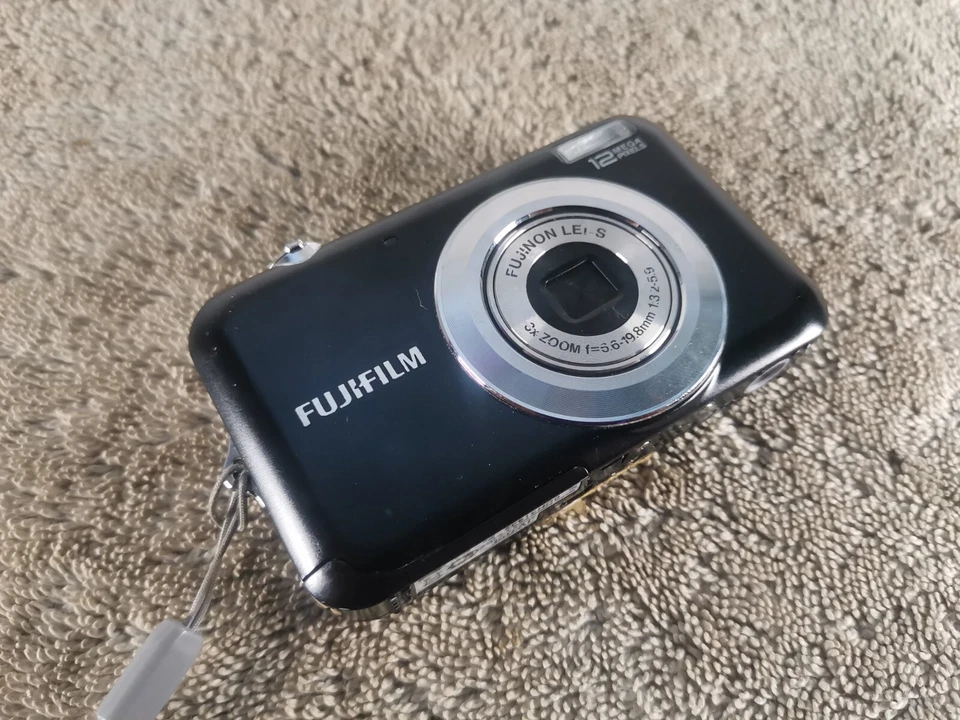 Fujifilm FinePix JV100 12.0MP Digital Camera - Black, photo 2 of 5