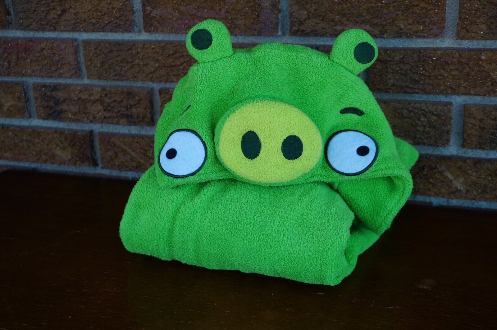 BLANKET Hooded Angry Birds Green PIG Plush Throw Head Cover Kid