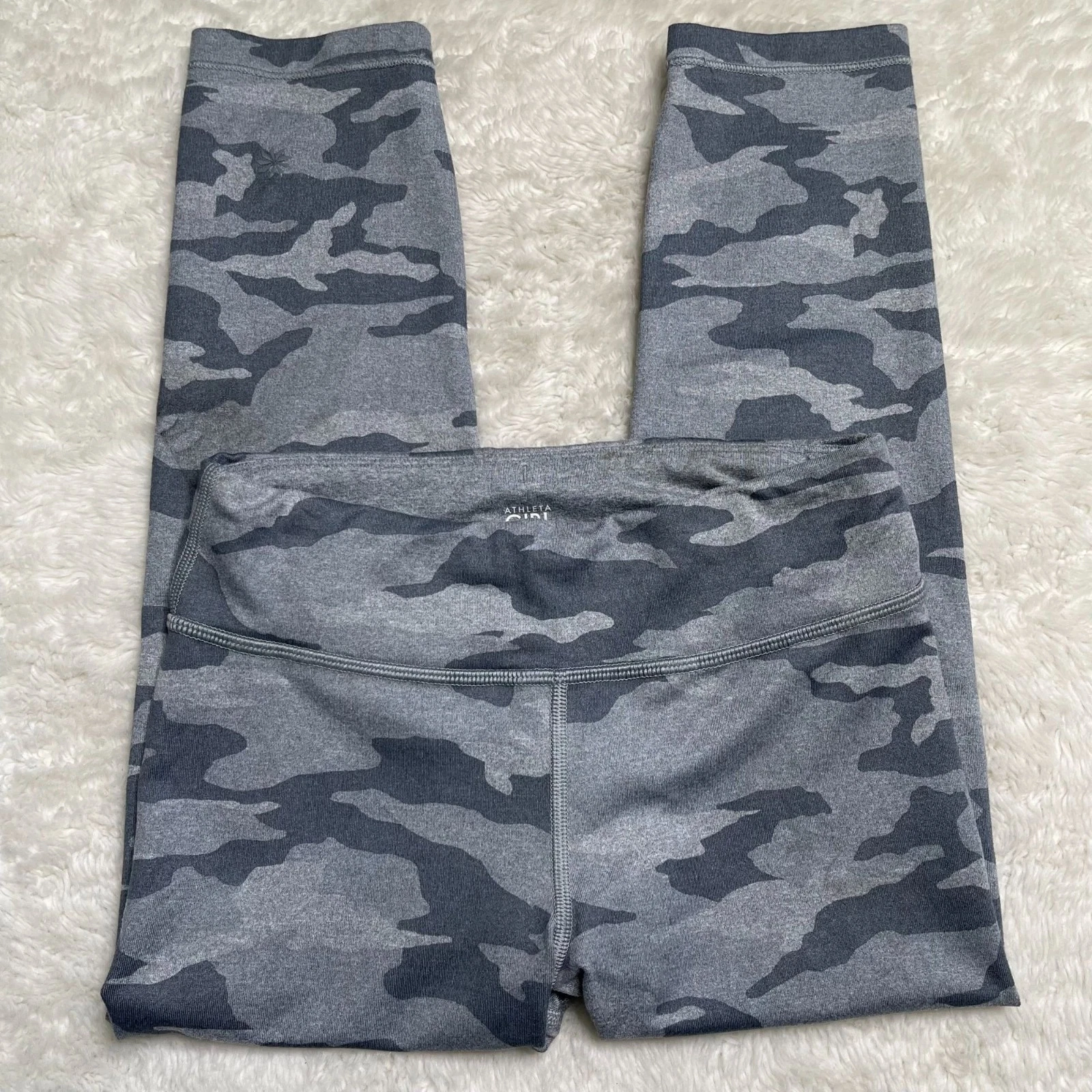 Athleta Girl's Grey Camo Printed Chit Chat Capri Leggings Size Large (12)