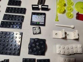 LEGO Space 6958 Android Base - Parts 95% Complete Has Minifigures NO MANUAL