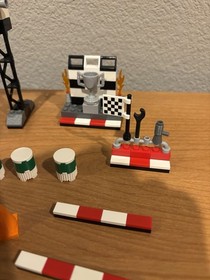 LEGO Juniors Set 10667, 10683 and 10673. 3 sets, all 99% complete, box + manuals