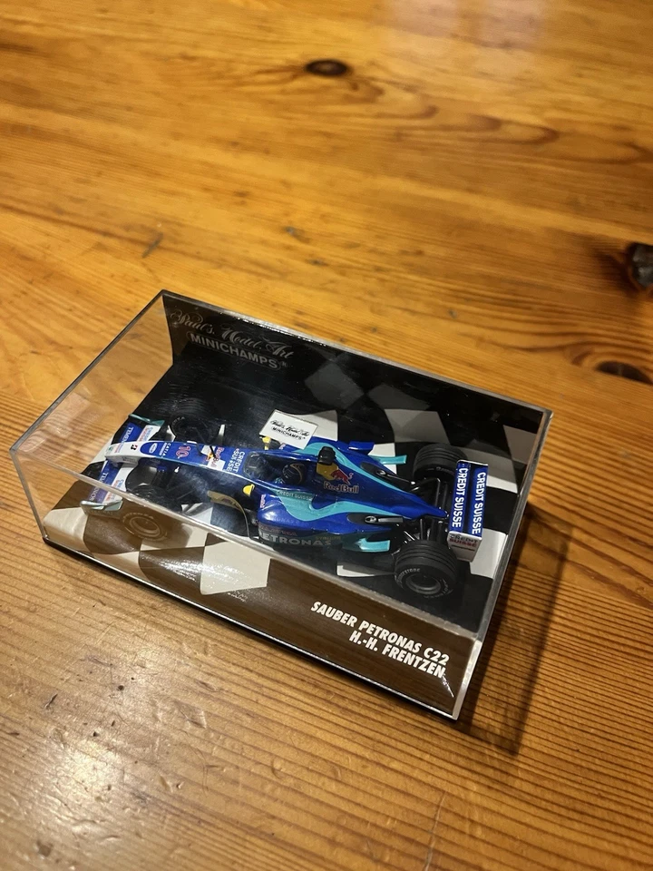 minichamps 1/43 formula 1 Sauber Petronas C21 C22 C23 C24 Piloti In Descrizione - Immagine 3 di 4