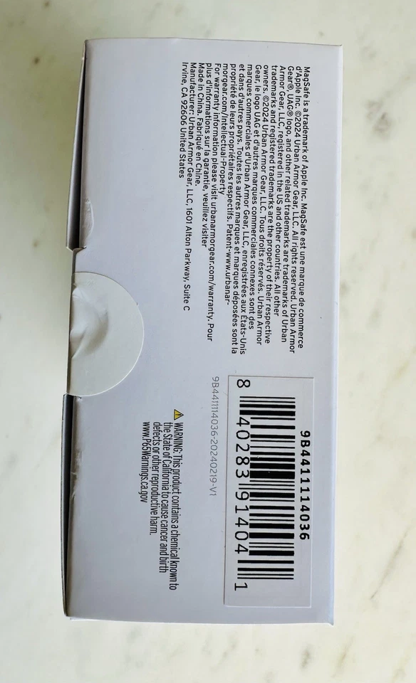 Banco de alimentación UAG 10000mAh 20W 2 puertos USB-C USB soporte magnético negro/titanio Foto 3 de 4
