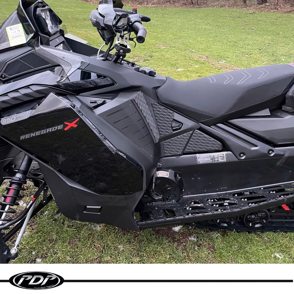 2023+ Ski-Doo 850 MXZ DIAMOND GRIP KNEEPAD KIT BLACK - Image 3 of 4