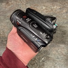 Canon Vixia HV40 3.1MP Black MiniDV HDV Digital Video. No charger sorry