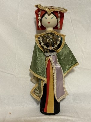 Vtg 1960 ish JAPANESE GEISHA DOLL  Silk Scroll Down Front Cloth Wood Base