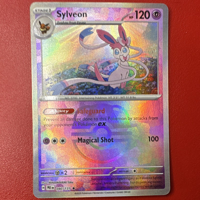Pokemon TCG Sylveon Master Ball Pattern Prismatic Evolutions 040/131 Holo EN