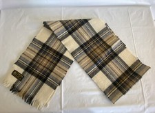 THE WOOLLEN MILL, SCOTLAND, LAMBSWOOL P RE NEW WOOL PLAID SCARF. Pre-Owned.