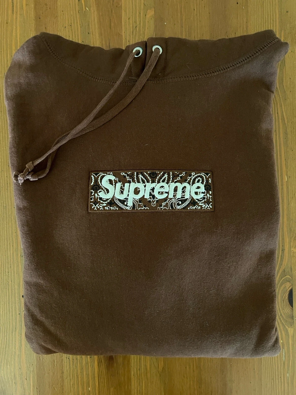 Sweat à capuche grand marron avec logo Supreme Paisley Box neuf