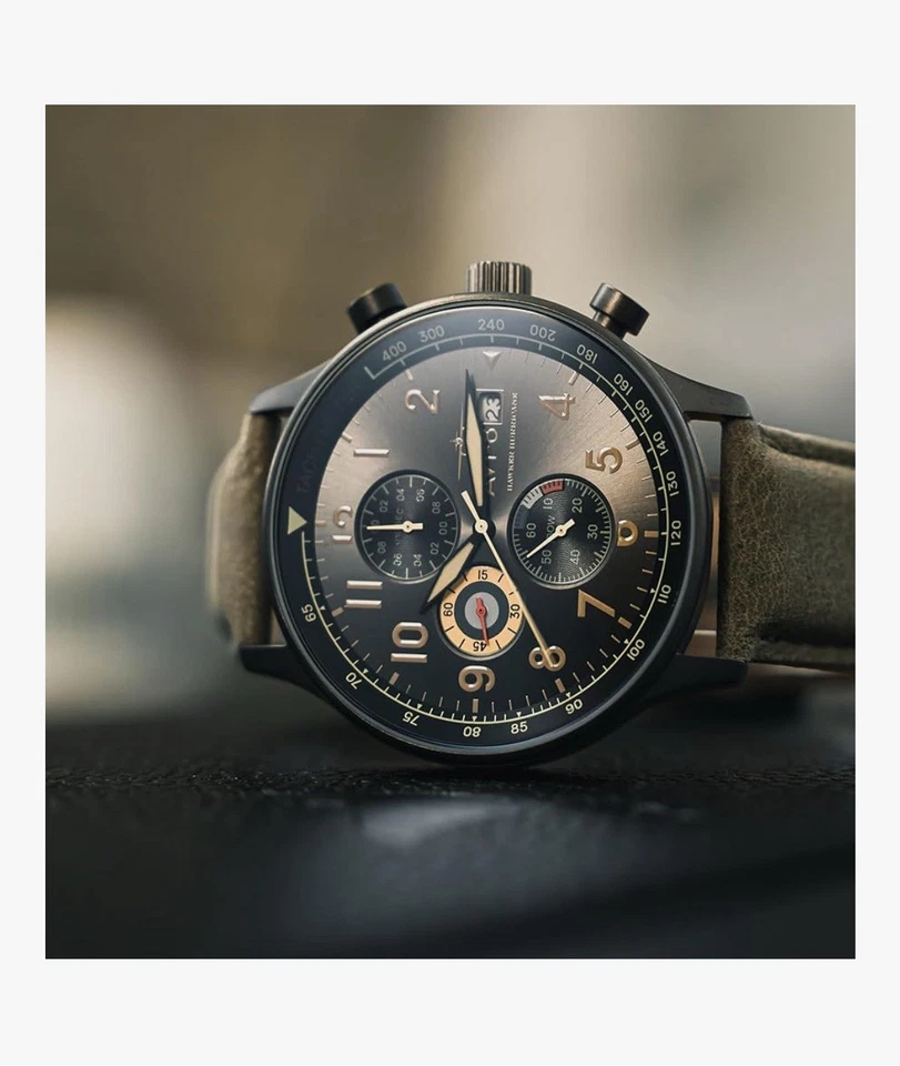Relógio de quartzo japonês cronógrafo clássico AVI-8 Hawker Hurricane 42mm - Imagem 2 de 4