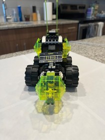 LEGO Space 6933: Blacktron 2 - Spectral Starguider