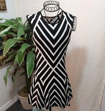 Banana Republic Ladies Size M Black White Stripe Sweater Knit Dress Sleeveless