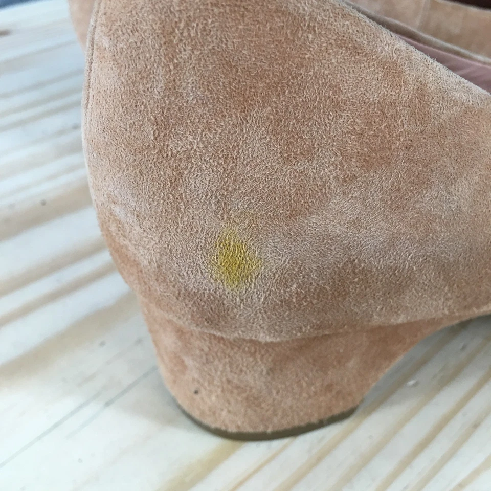 Tacones bajos cómodos Taryn Rose Pump para mujer 10 B rosa gamuza cuero demi cuña Foto 3 de 4