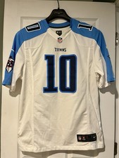 Jake Locker Cards and Memorabilia Guide 19