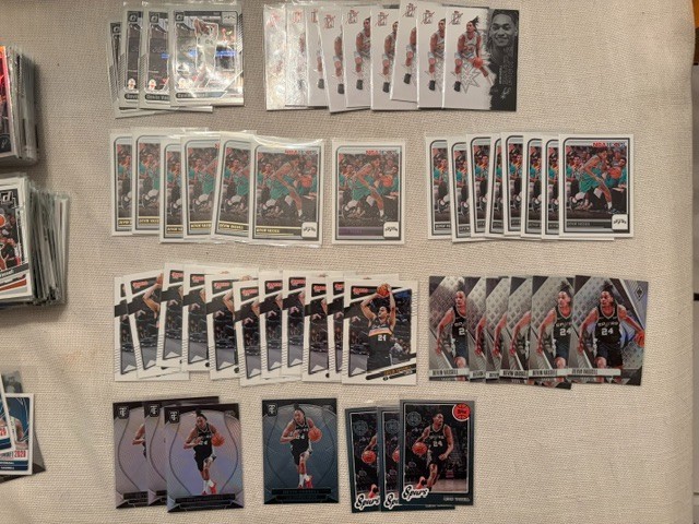 174 - 2023-26 Panini/Topps Basketball Devin Vassell Huge Card lot