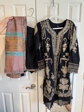 Pakistani 3 Piece Dress Sana Safinaz