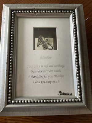 HD26  Mother Musical Picture Frame Plaque-Plays ''All I Ask'' Phantom of the Opera