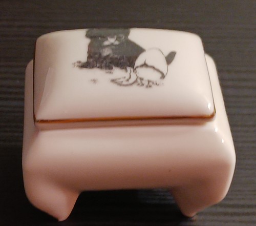 Vintage Schmuckschatulle Porzellan Katze Schmetterling Made in Japan kleine Weltgrüße 2 Zoll - Bild 11 von 24
